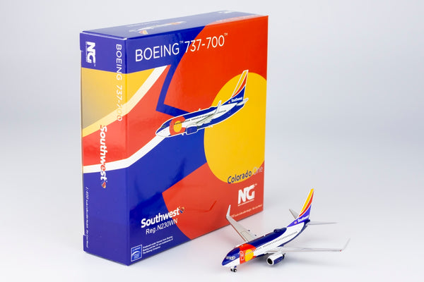 NG Models 1:400 Southwest Airlines Boeing 737-700/w N230WN