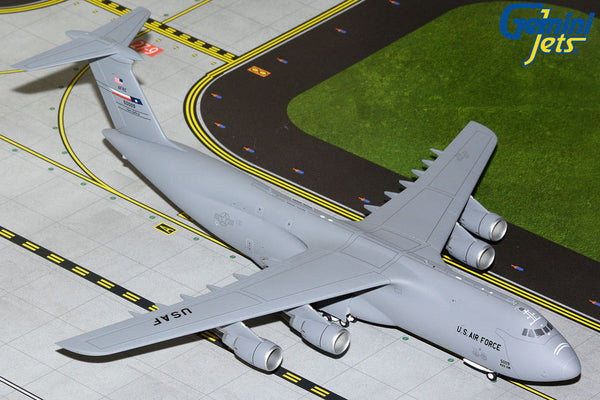 GeminiJets 1:200 U.S. Air Force Lockheed C-5M Super Galaxy 85-0009