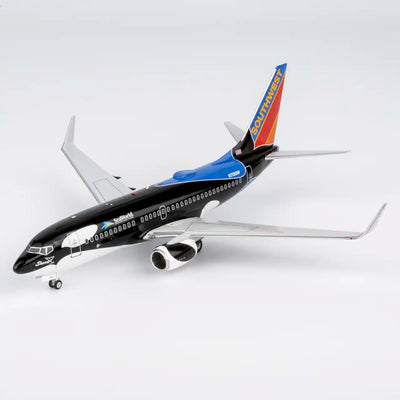 NG Models 1:200 Southwest Airlines 737-700/w (Shamu livery) N713SW 05038