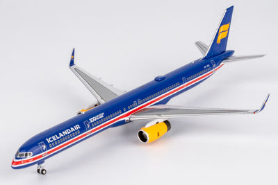 NG Models 1:400 Icelandair (Fly Khiva) Boeing 757-300 TF-ISX (100 Years of Independence) 45009