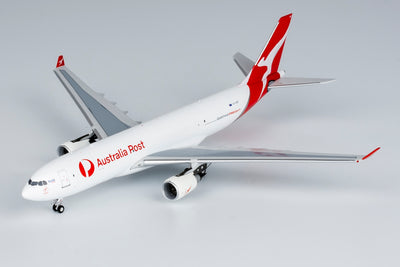 NG Models 1:400 Qantas Freight Airbus A330-200P2F VH-EBF (Australia Post) 61090