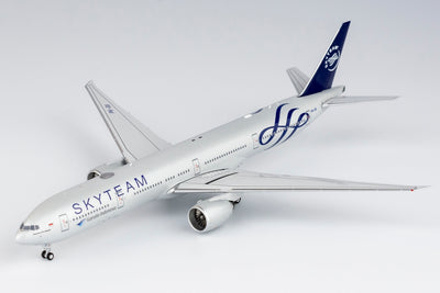 NG Models 1:400 Garuda Indonesia Boeing 777-300ER PK-GII (Skyteam Livery) 73021