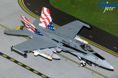 GeminiJets 1:72 U.S. Marine Corps McDonnell Douglas F/A-18C Hornet 165214 (VMFA-312, US flag tail) GAUSM10005