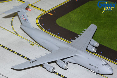 GeminiJets 1:200 U.S. Air Force Lockheed C-5M Super Galaxy 85-0009 (Lackland AFB) G2AFO1135
