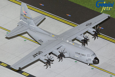GeminiJets 1:200 U.S. Air Force Lockheed C-130H Hercules 96-7325 (Montana ANG, upgraded stand) G2AFO1410