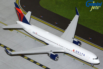 GeminiJets 1:200 Delta Air Lines Boeing 767-300ER(W) N199DN G2DAL1419