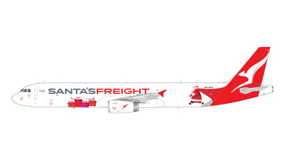 GeminiJets 1:200 Qantas Freight Airbus A321P2F VH-XF4 "Santa's Freight" (upgraded stand) G2QFA1477 PRE-ORDER