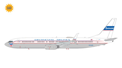 GeminiJets 1:200 United Airlines Boeing 737-900ER N75435 ("Continental" retro, upgraded stand, flaps down) G2UAL1407F
