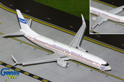 GeminiJets 1:200 United Airlines Boeing 737-900ER N75435 ("Continental" retro, upgraded stand, flaps down) G2UAL1407F