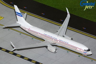 GeminiJets 1:200 United Airlines Boeing 737-900ER N75435 ("Continental" retro, upgraded stand) G2UAL1407