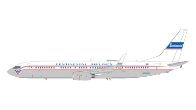 GeminiJets 1:200 United Airlines Boeing 737-900ER N75435 ("Continental" retro, upgraded stand) G2UAL1407