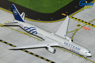 GeminiJets 1:400 Delta Air Lines Boeing 767-400ER N844MH (Skyteam) GJDAL2156