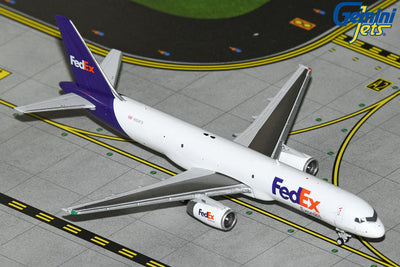 GeminiJets 1:400 FedEx Boeing 757-200F N921FD GJFDX1993