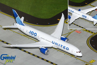 GeminiJets 1:400 United Airlines Boeing 787-9 Dreamliner N61101 "100 Years" (flaps down) GJUAL2228F