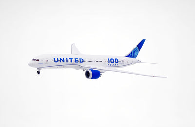 GeminiJets 1:400 United Airlines Boeing 787-9 Dreamliner N61101 "100 Years" GJUAL2228