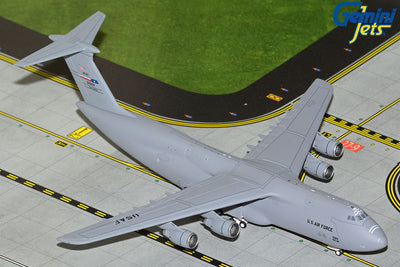 GeminiJets 1:400 USAF Lockheed C-5M Super Galaxy 85-0009 Lackland AFB GMUSA142