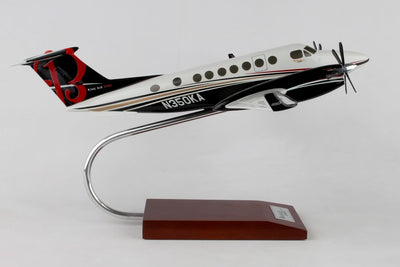 Executive Series 1:32 Beechcraft King Air 350i N350KA (House Colors) KB3501TR