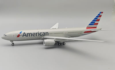 Inflight200 1:200 American Airlines Boeing 777-223/ER N787AL IF772AA1024