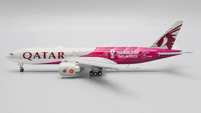 JC Wings 1:400 Qatar Airways Boeing 777-200LR A7-BBI “World Cup Livery” (Flaps Down) JC4QTR0011A