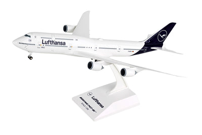 Skymarks 1:200 Lufthansa Boeing 747-8i D-ABYA w/Gear SKR1040