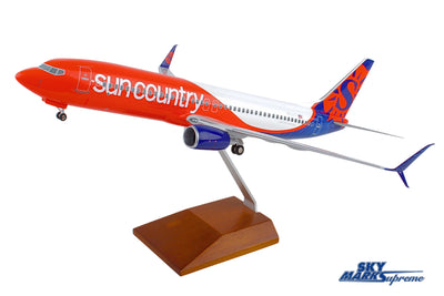Skymarks Supreme 1:100 Sun Country Airlines Boeing 737-800 N820SY w/ Landing Gear & Stand SKR8277