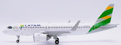 JC Wings 1:200 LATAM Airbus A320neo PR-XBG "Brazil Flag" XX20450 PRE-ORDER