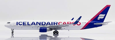 JC Wings 1:400 Icelandair Cargo Boeing 767-300ER(BCF) TF-ISH XX40176