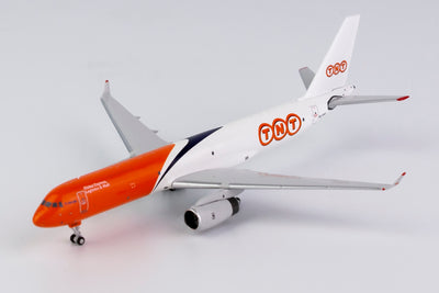 NG Models 1:400 TNT Tupolev Tu-204-120S SU-EAG 40010