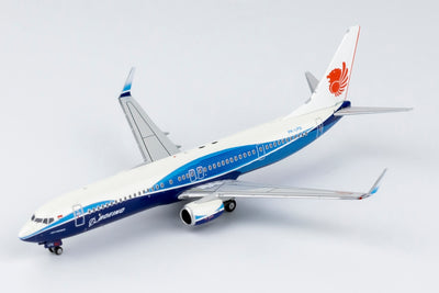 NG Models 1:400 Lion Air Boeing 737-900ER/w "Dreamliner CS" PK-LFG 79011