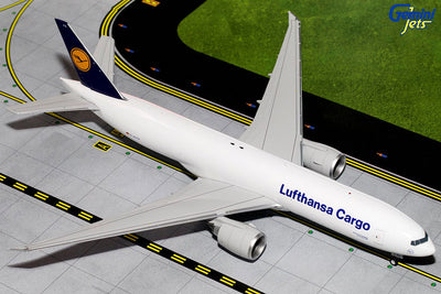 GeminiJets 1:200 Lufthansa Cargo Boeing 777F D-ALFA G2DLH486