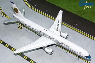 GeminiJets 1:200 Mexicana Boeing 757-200 N380RM (Retro Livery) G2MXA806