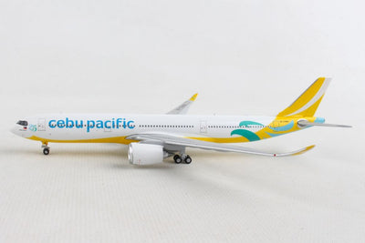 GeminiJets 1:400 Cebu Pacific Airbus A330-900neo RP-C3900 GJCEB4339