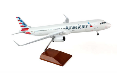 Skymarks Supreme 1:100 American Airbus A321 w/ Wood Stand and Gear SKR8405