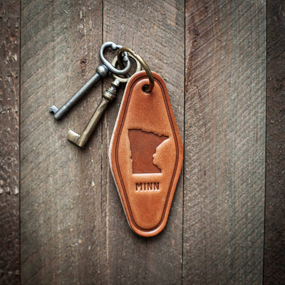 Motel-Style Leather Keychain - Minnesota