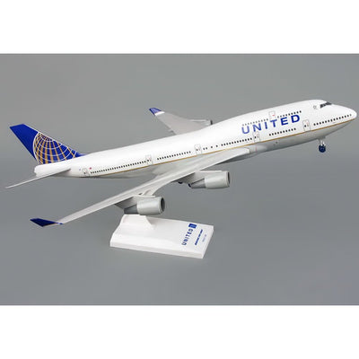 Skymarks 1:200 United Airlines Boeing 747-400 w/Gear SKR614